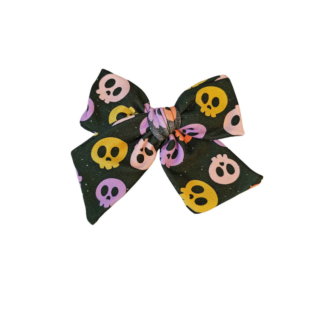 Glow Skully Bow